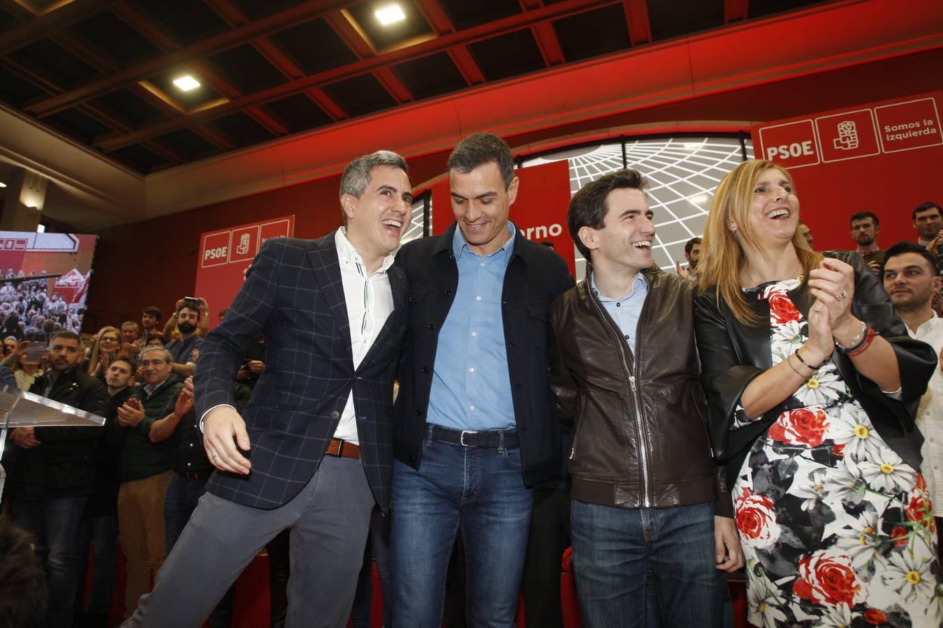 Fotos: Pedro Sánchez presenta a casares como candidato a la alcaldía de Santander