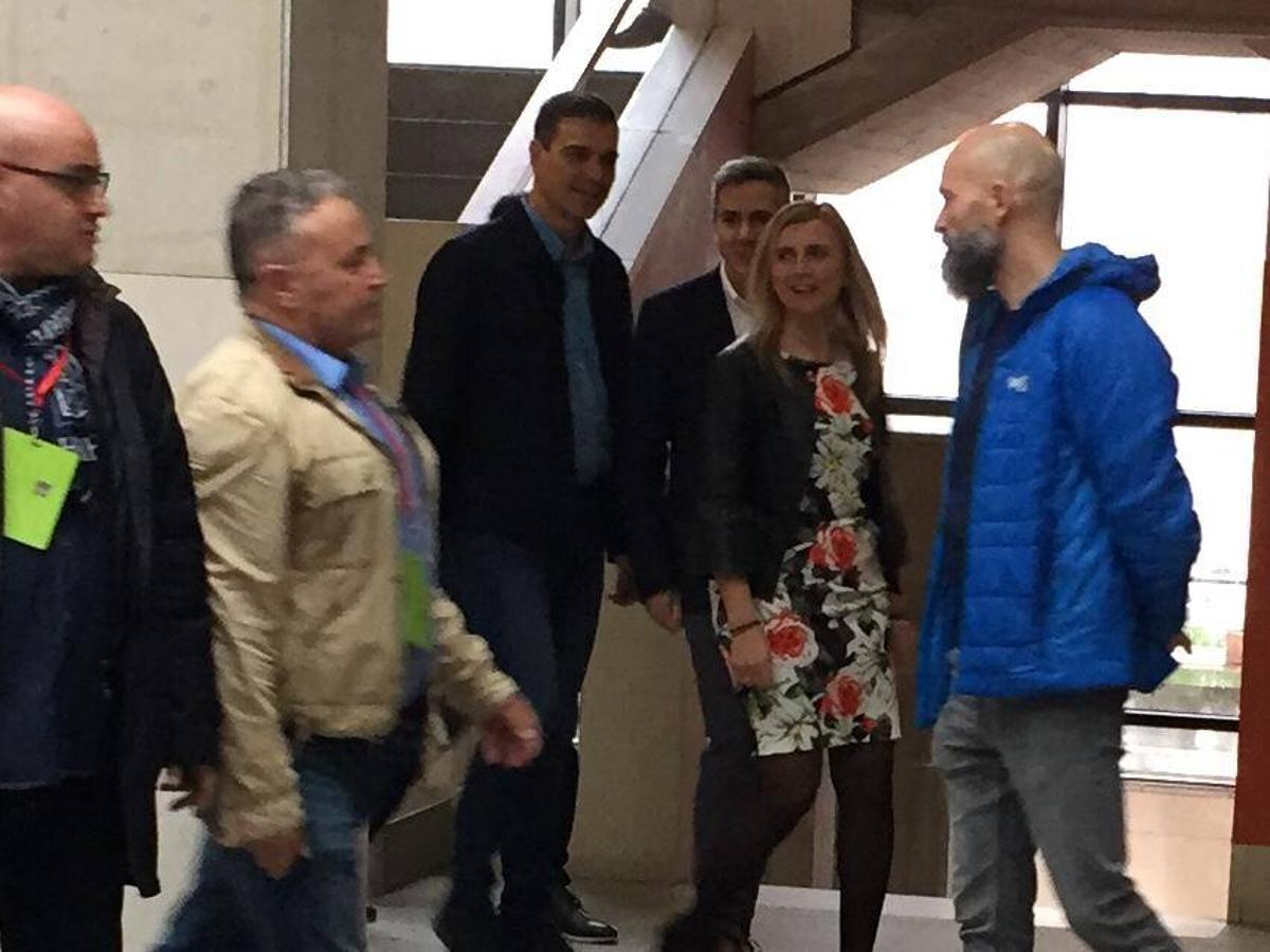 Fotos: Pedro Sánchez presenta a casares como candidato a la alcaldía de Santander