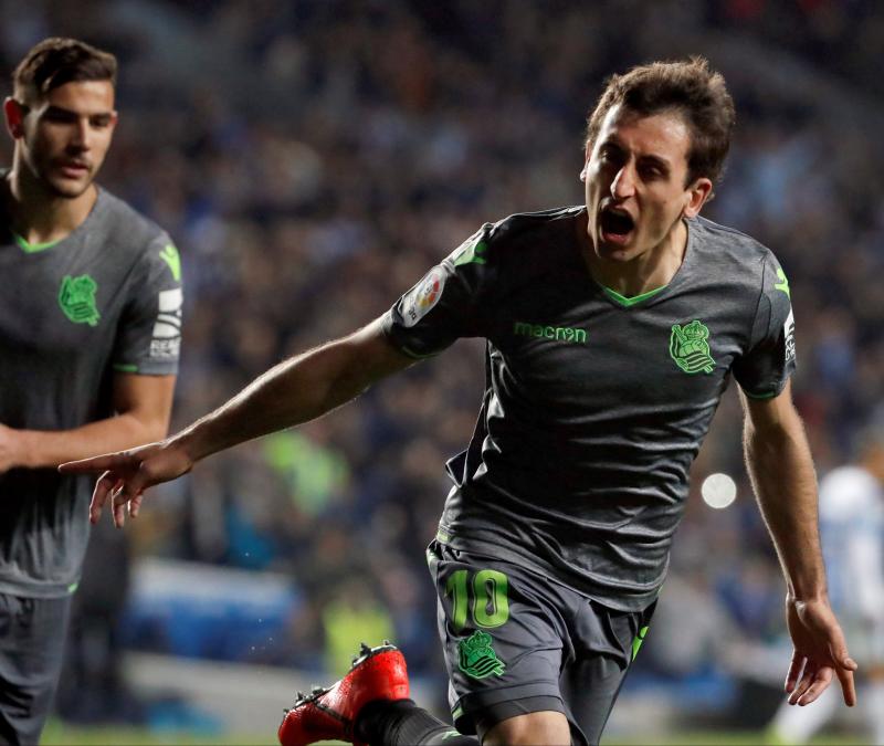 Oyarzabal celebrando uno de sus goles.