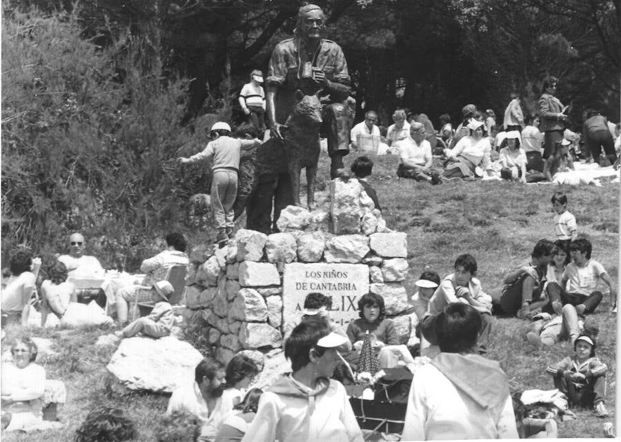 Inauguración del monumento dedicado a Félix Rodríguez de la Fuente, en el Parque de La Magdalena, en Santander.