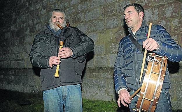 Imagen principal - Un viaje en el tiempo en Argomilla de Cayón