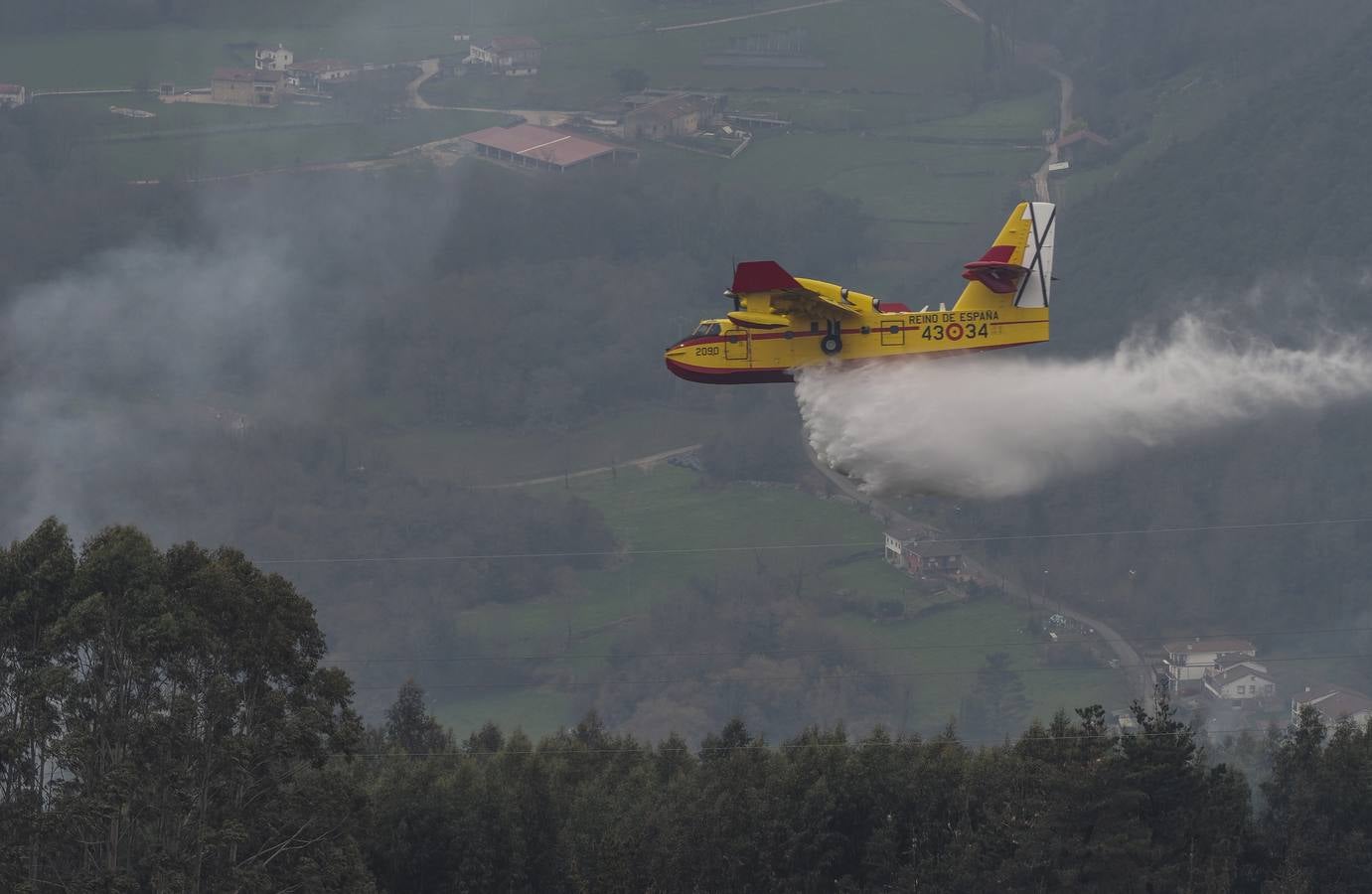 Fotos: Cantabria apaga los últimos incendios tras seis días trágicos