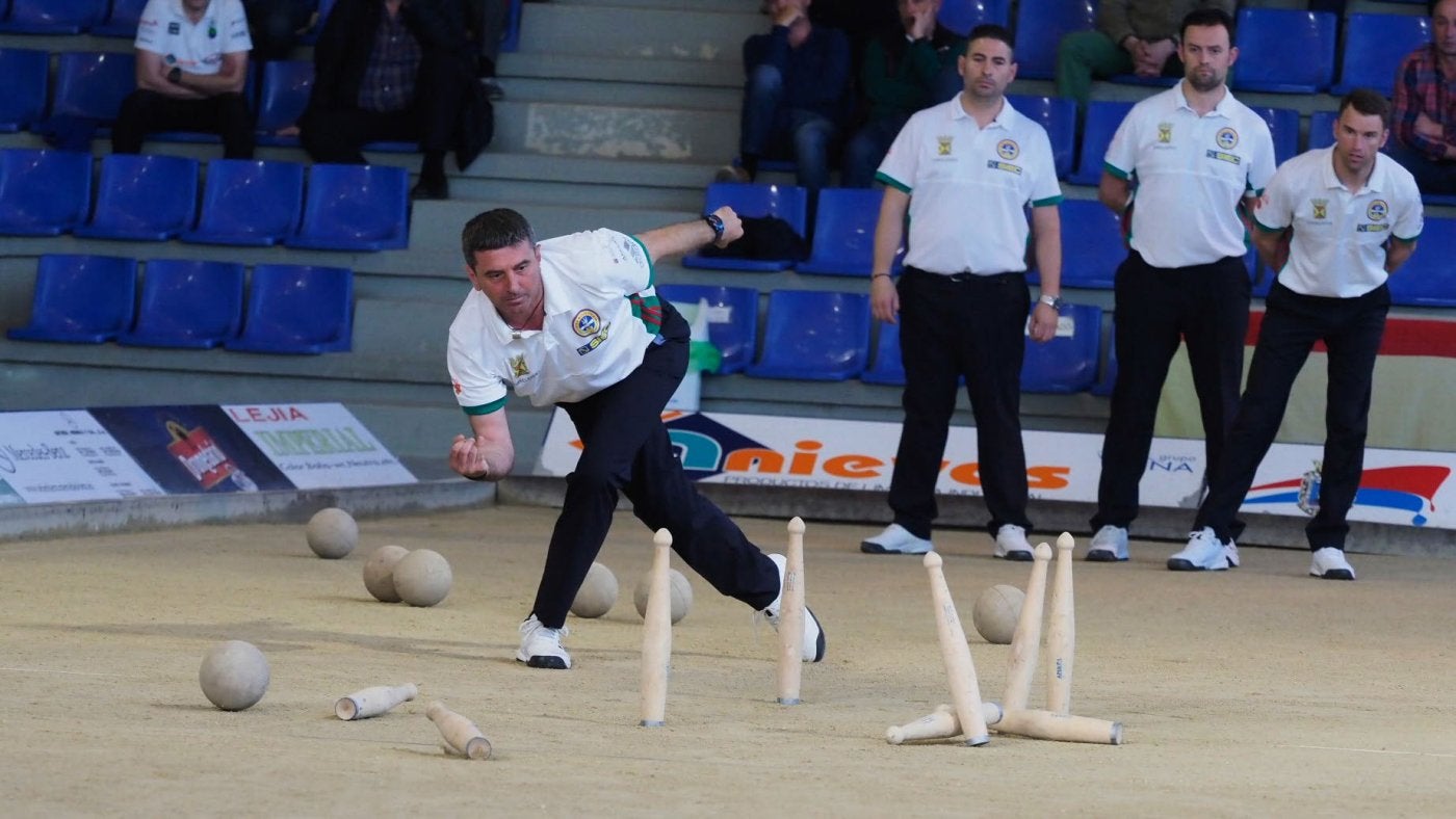 Iñi Pedrosa birla en un partido de Torrelavega Siec de la pasada temporada. 