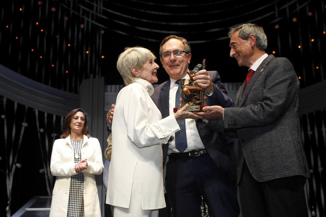 Fotos: Homenaje a Concha Velasco en el Teatro Concha Espina de Torrelavega