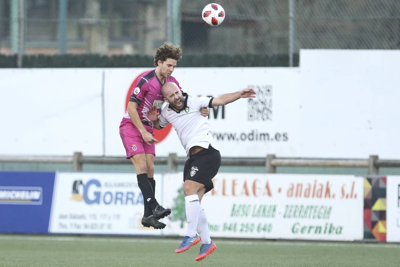 Fotos: Las mejores imágenes del partido Gernika-Gimnástica