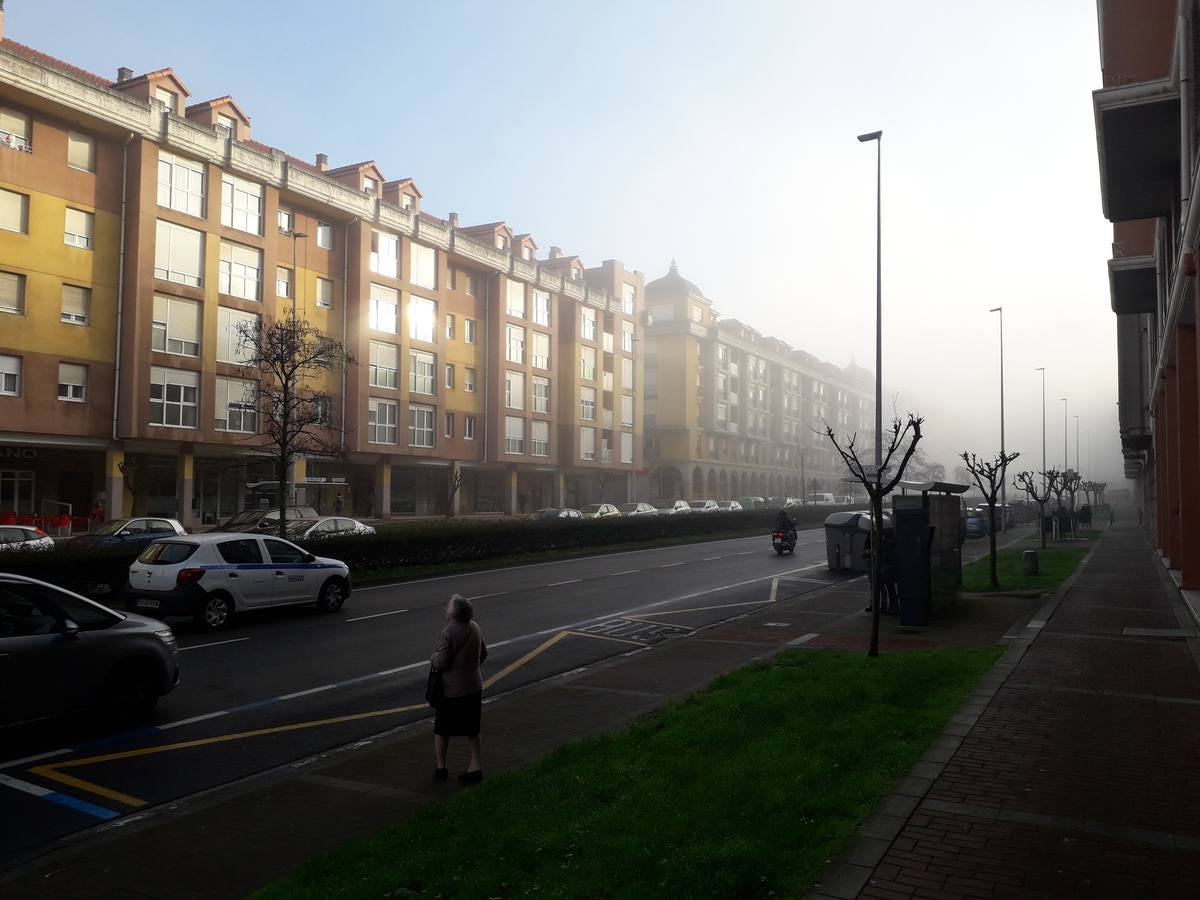 Fotos: Santander amanece tapada por la niebla