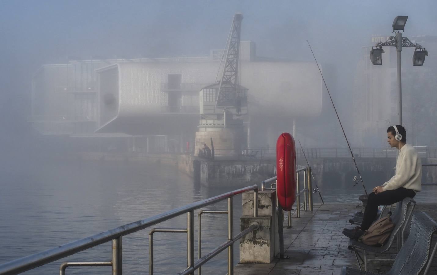 Fotos: Santander amanece tapada por la niebla