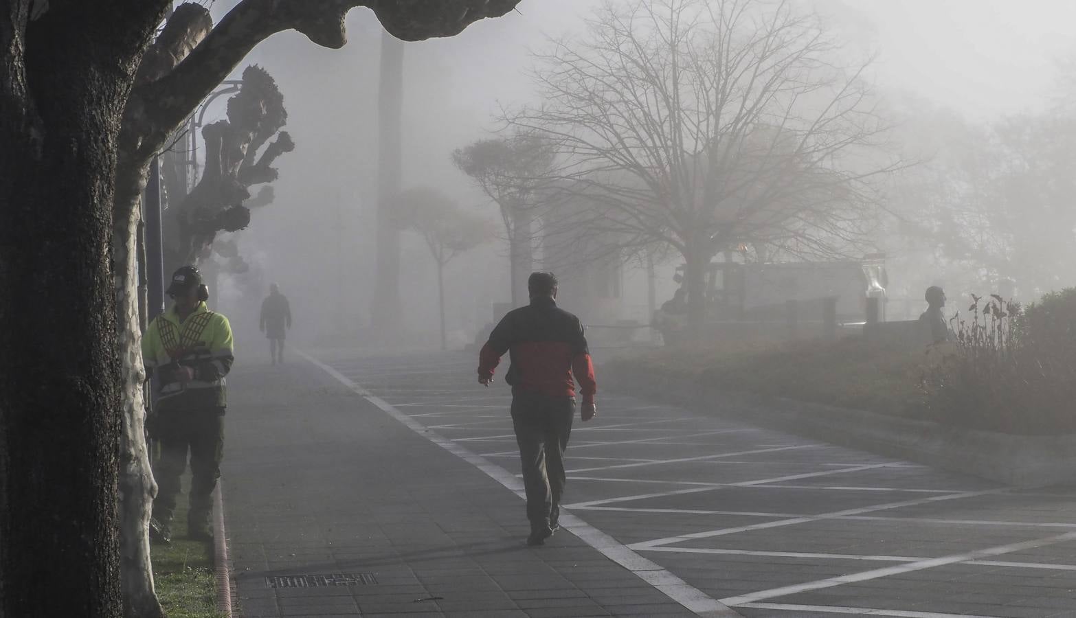 Fotos: Santander amanece tapada por la niebla