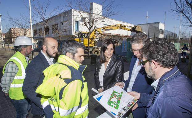 Imagen principal - El Barrio pesquero cambia su silueta