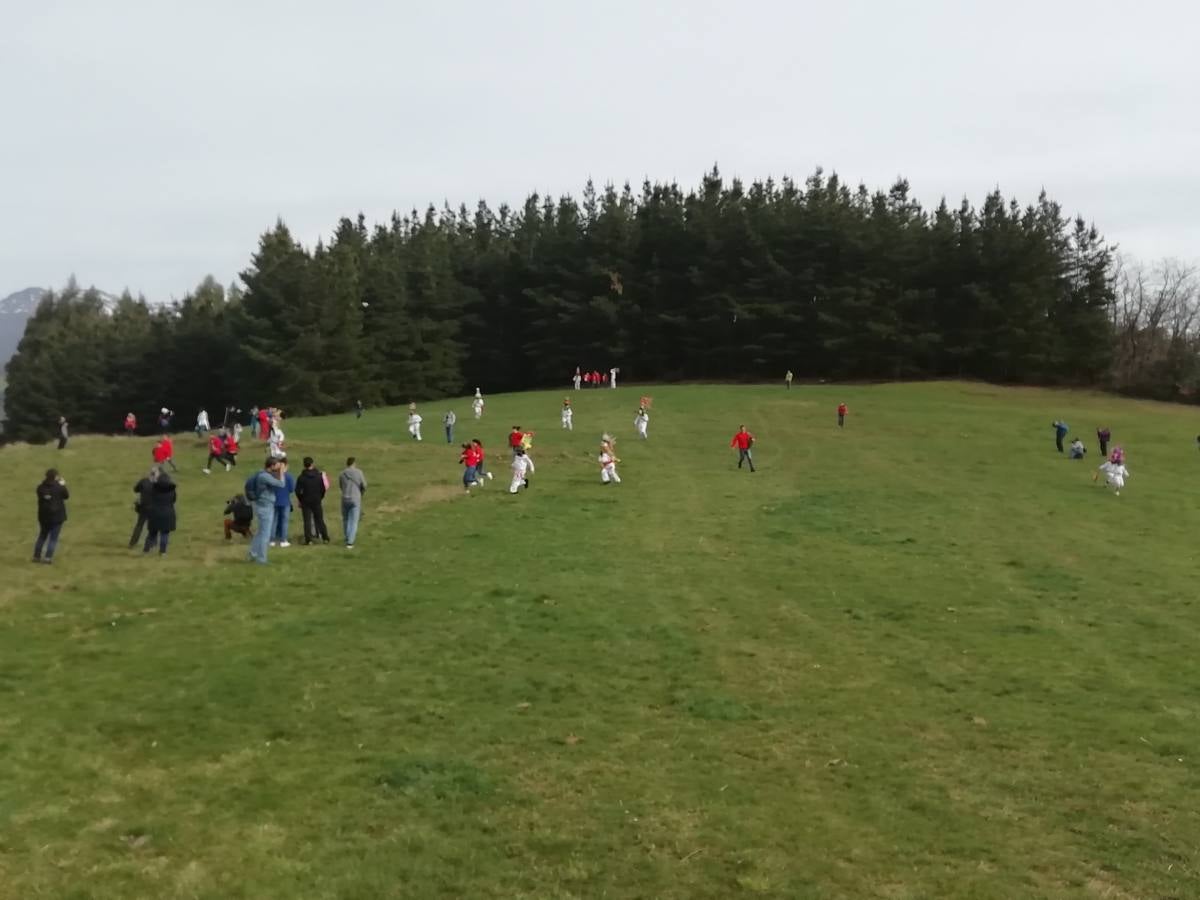 Este sencillo paseo por Cabezón de Liébana nos deja panorámicas sorprendentes por caminos aptos para todos los públicos