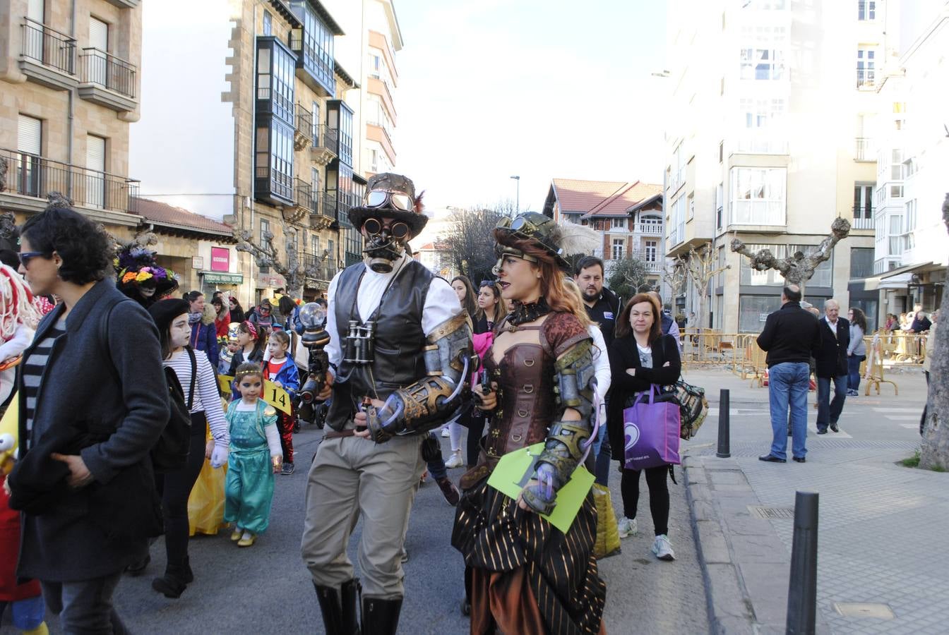 Reinosa disfrutó de un carnaval tan colortista como divertido.