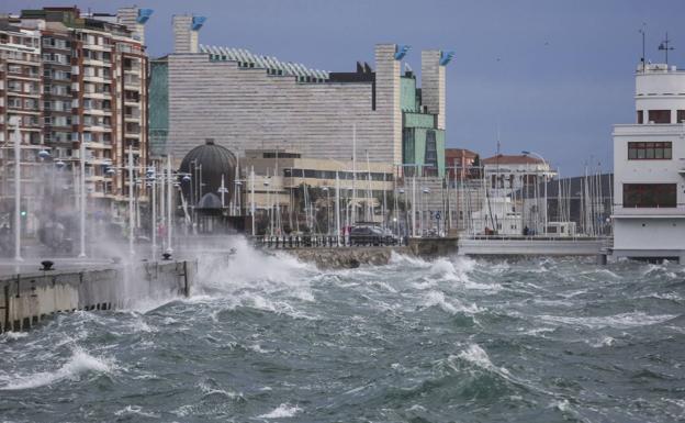 El viento sur en la bahía de Santander. 