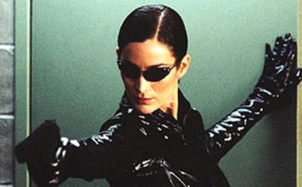 Carrie-Anne Moss en 'Matrix'.