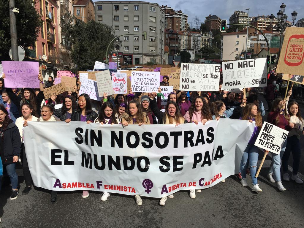 El pasacalles de las mujeres, por Tetuán.