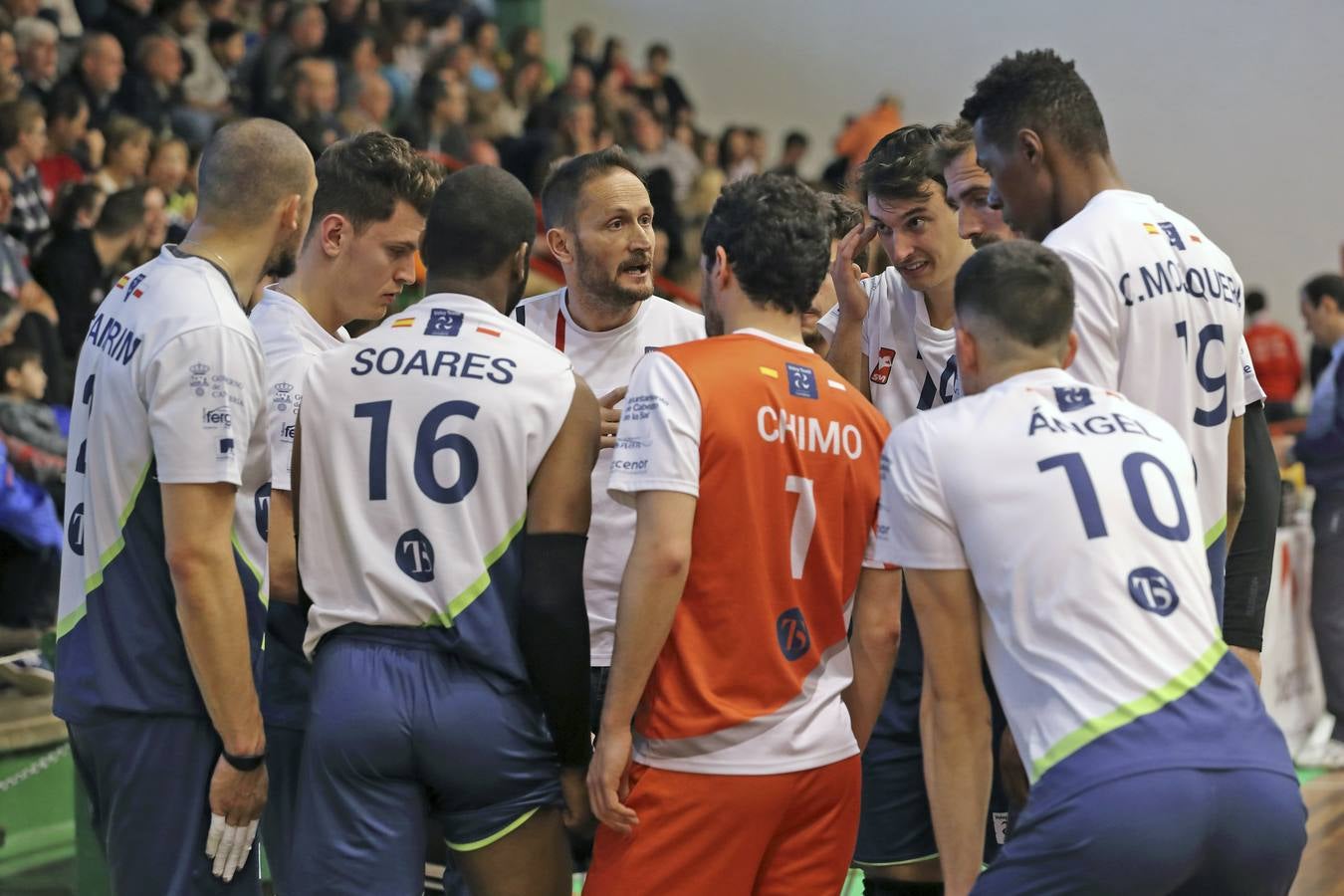 Fotos: El Textil pierde pero se queda en la Superliga