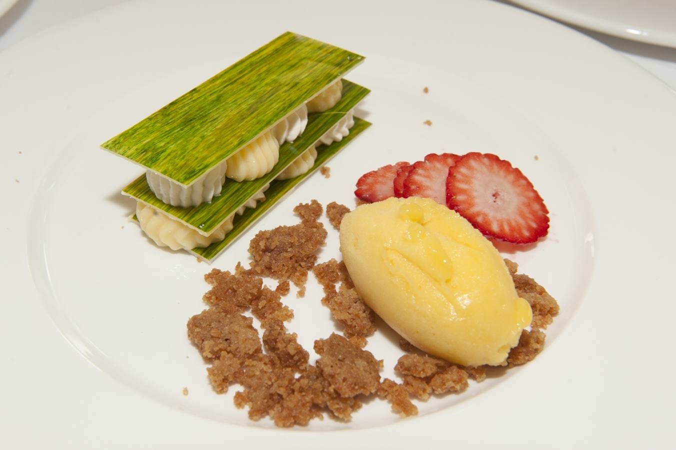 Raúl Temprano (Peñacastillo), Bambú verde de chocolate con cítricos y petisú de nube y pepita de oro