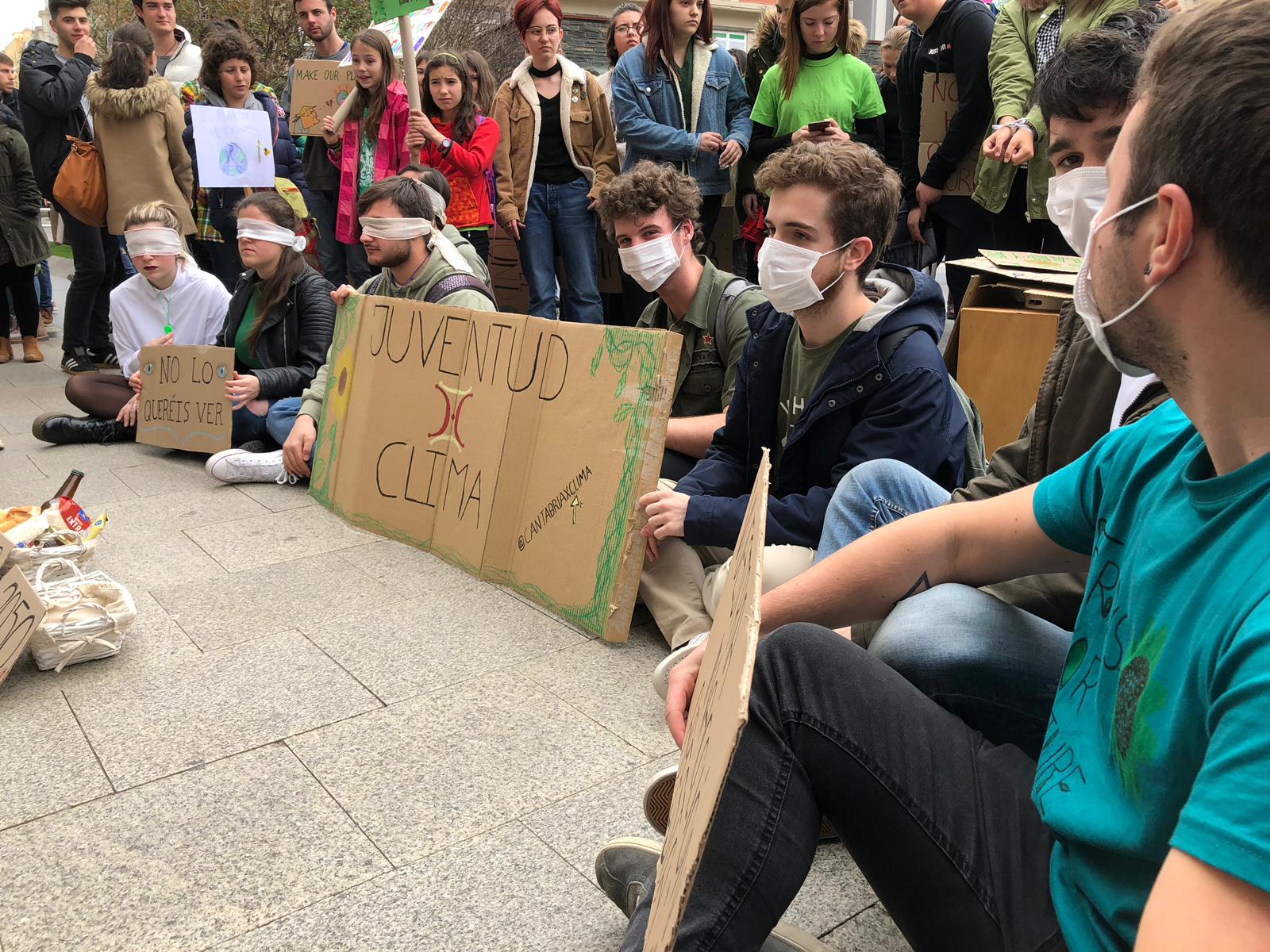 Fotos: Manifestación de los jóvenes para luchar contra el cambio climático