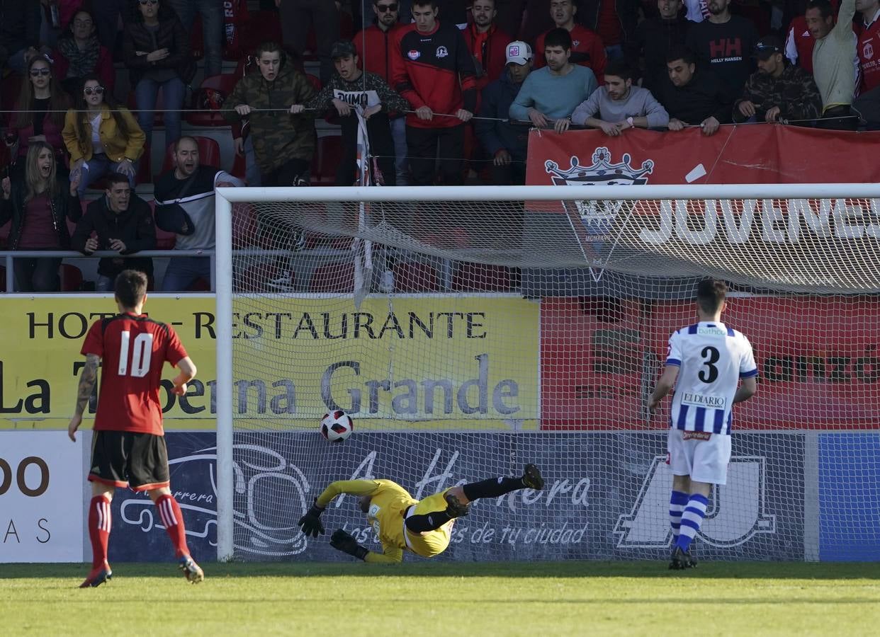 Fotos: Las mejores imágenes del Mirandés-Gimnástica