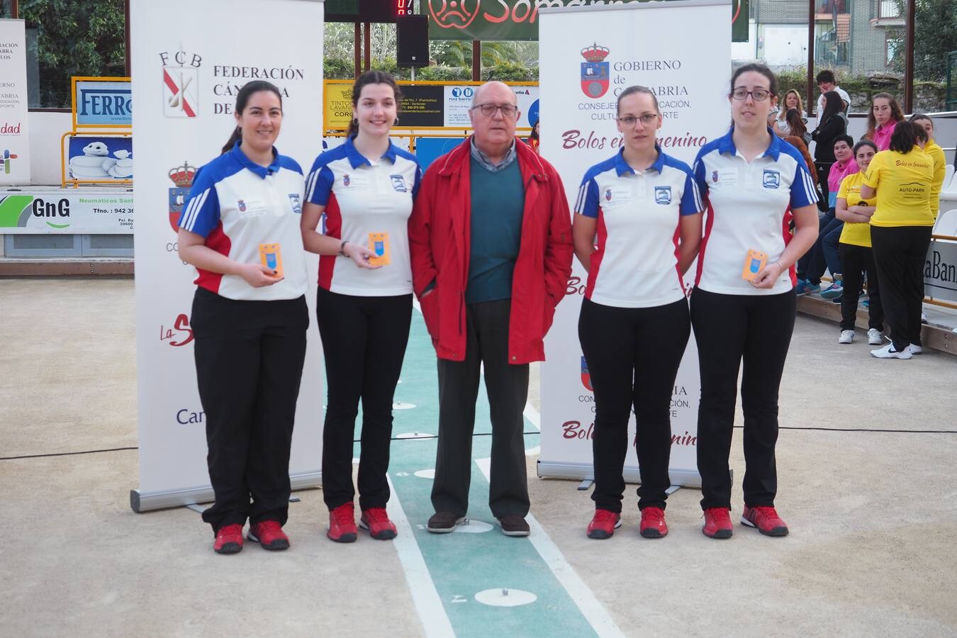 Fotos: Presentación de la Liga Femenina de bolos, con la presencia de María José Rienda