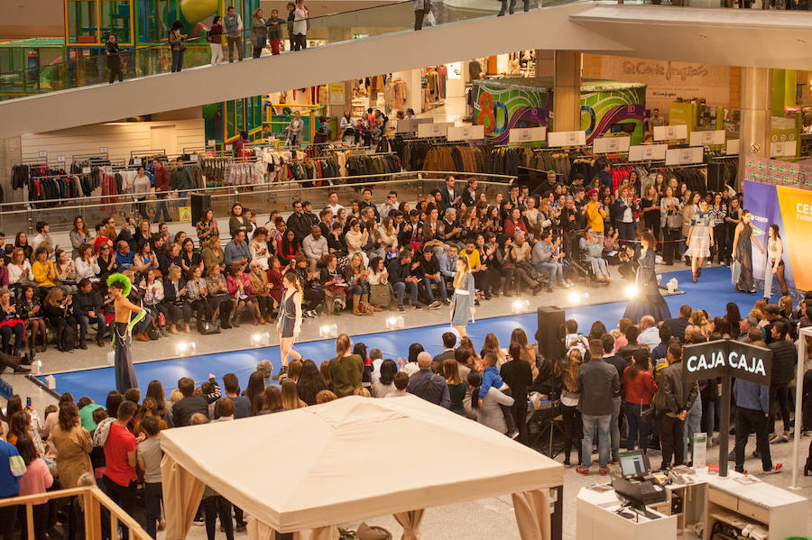 Gran éxito del 'fashion show' de los alumnos de moda de Cesine celebrado en El Corte Inglés