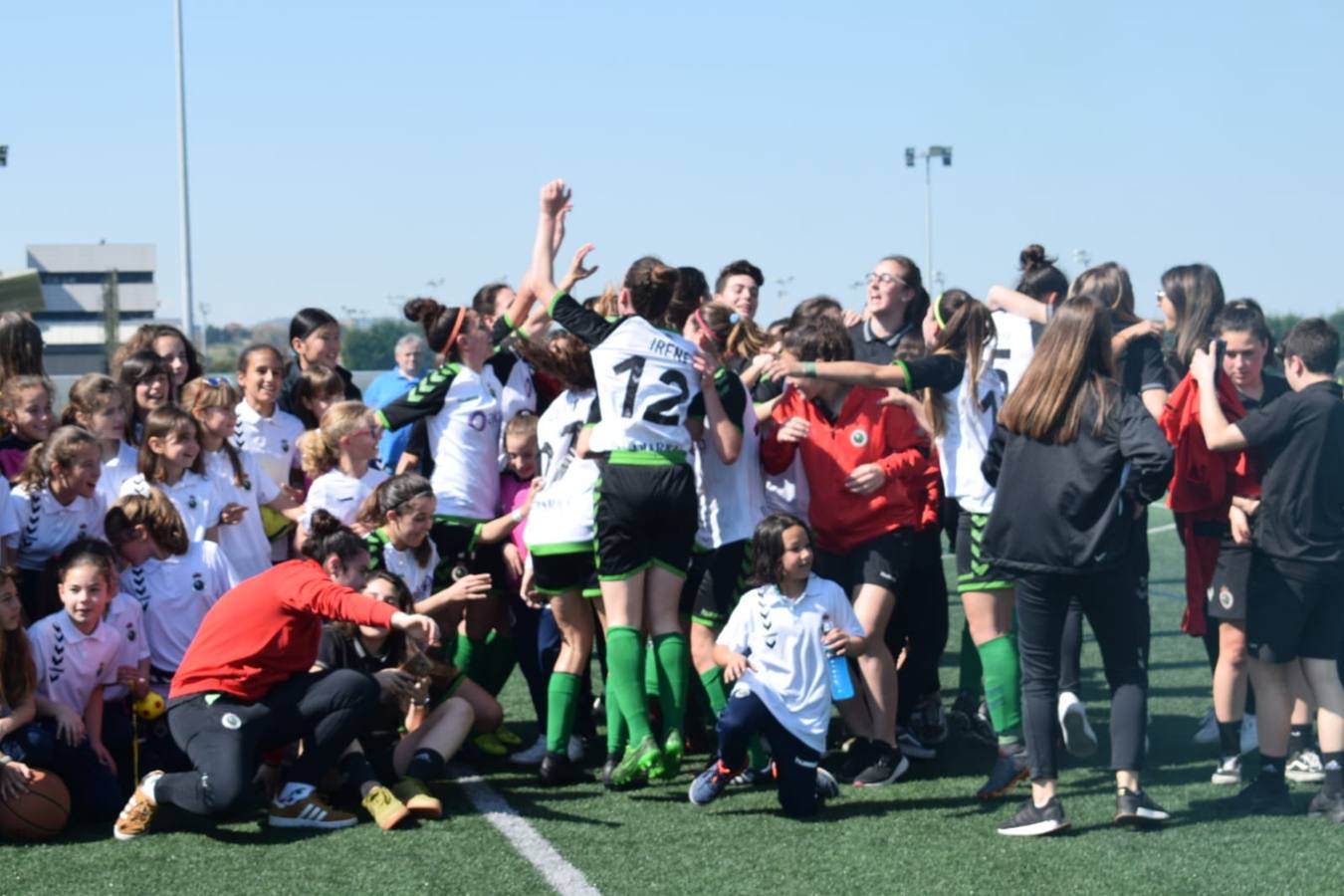 Fotos: Imágenes del partido Racing Féminas - Atlético Arousana