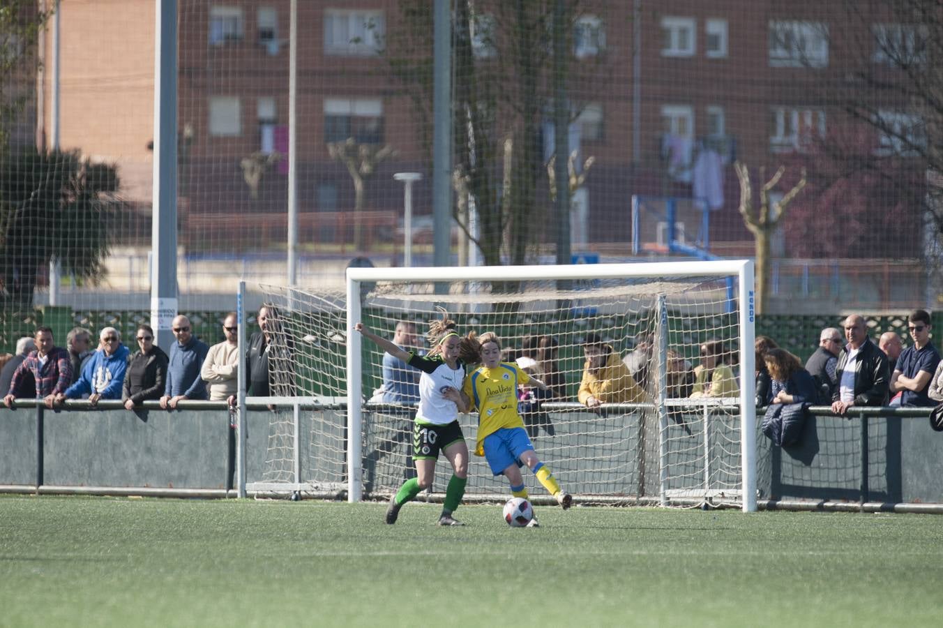 Fotos: Imágenes del partido Racing Féminas - Atlético Arousana