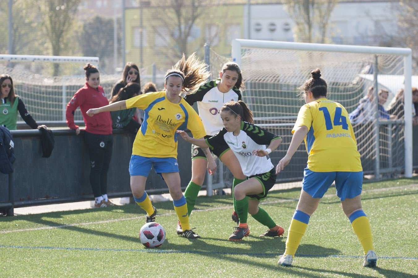 Fotos: Imágenes del partido Racing Féminas - Atlético Arousana