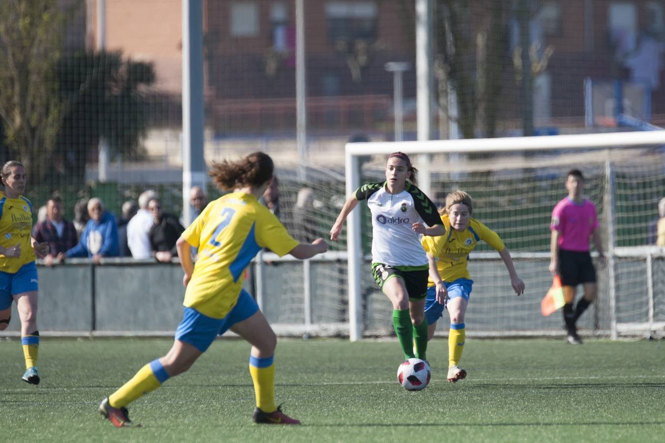 Fotos: Imágenes del partido Racing Féminas - Atlético Arousana