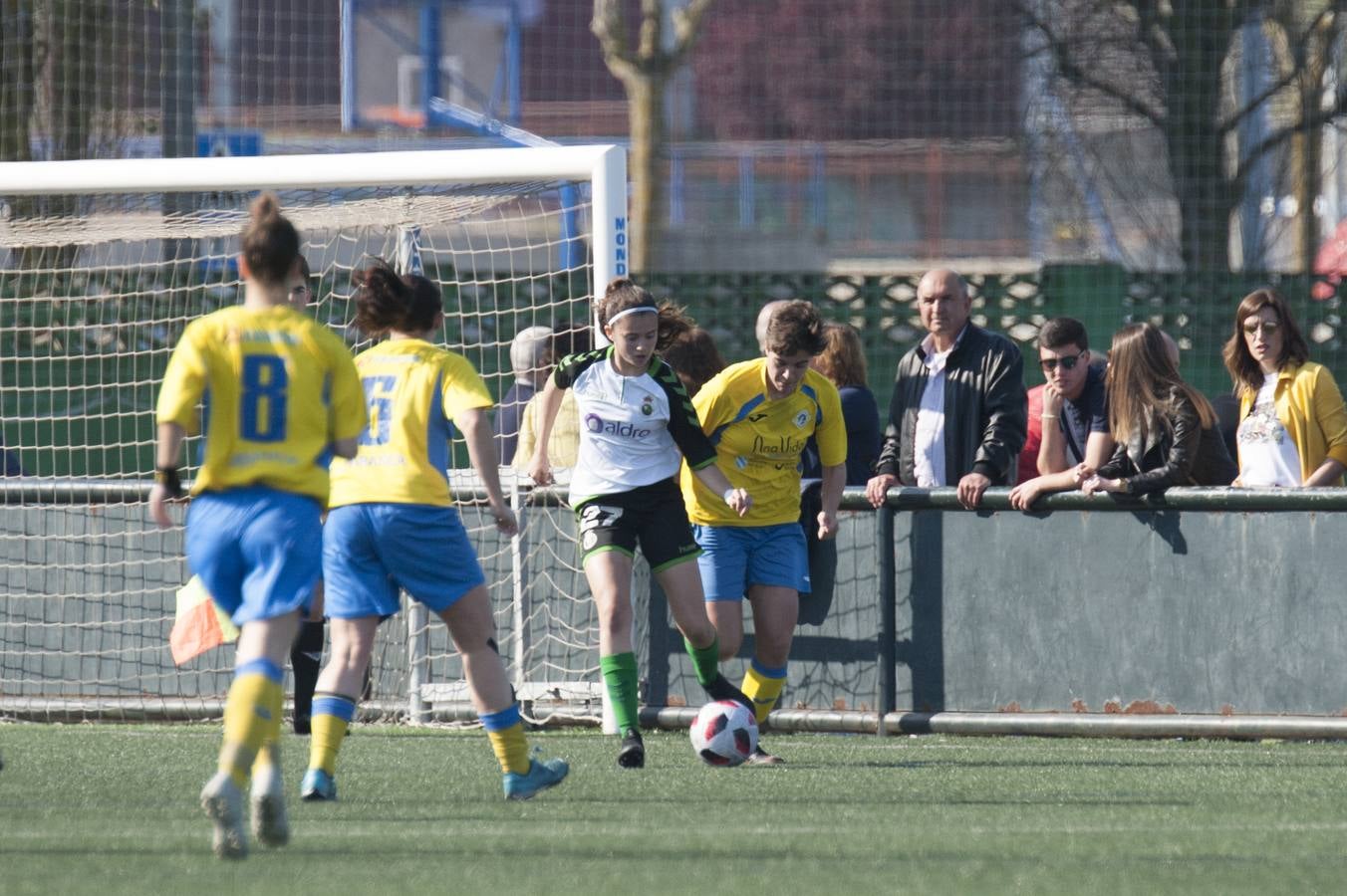 Fotos: Imágenes del partido Racing Féminas - Atlético Arousana