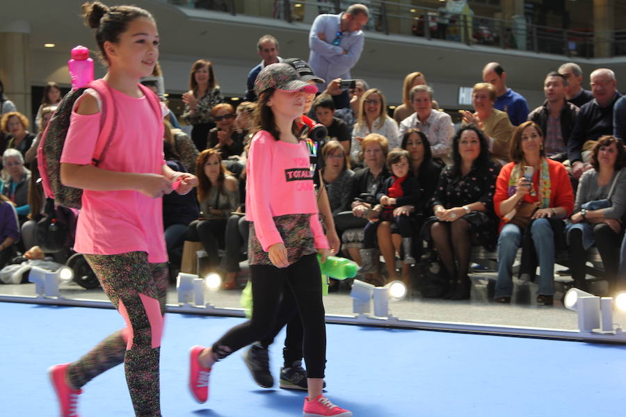 Pequeños de toda la región protagonizaron el desfile primavera-verano de El Corte Inglés