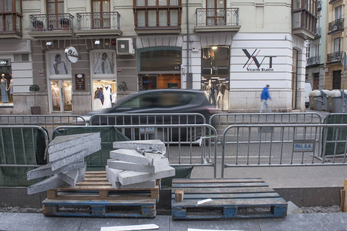 Fotos: La calle Isabel II cambia de fisonomía