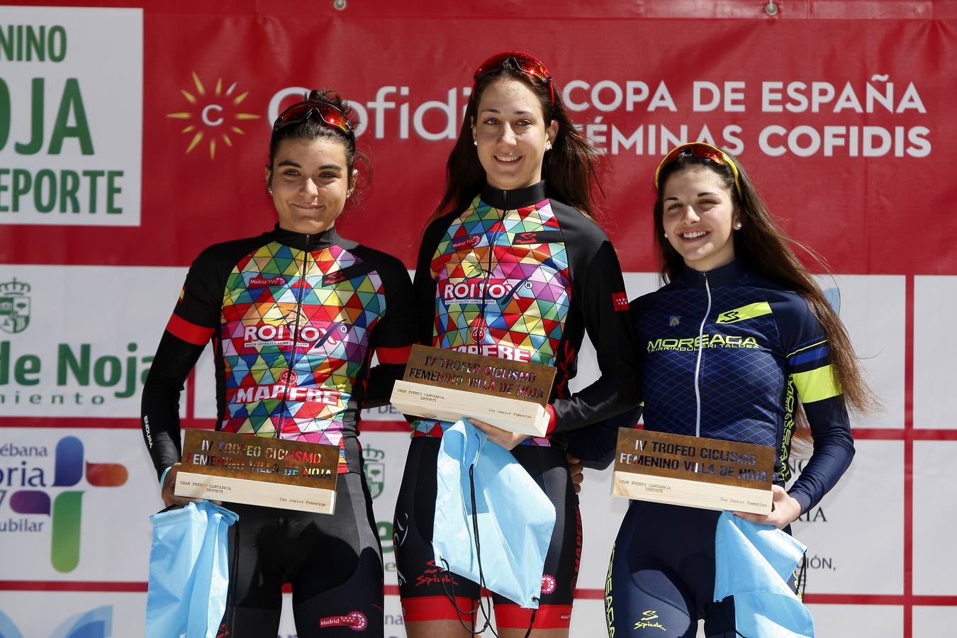 Fotos: María Martins gana el Trofeo Villa de Noja de ciclismo femenino