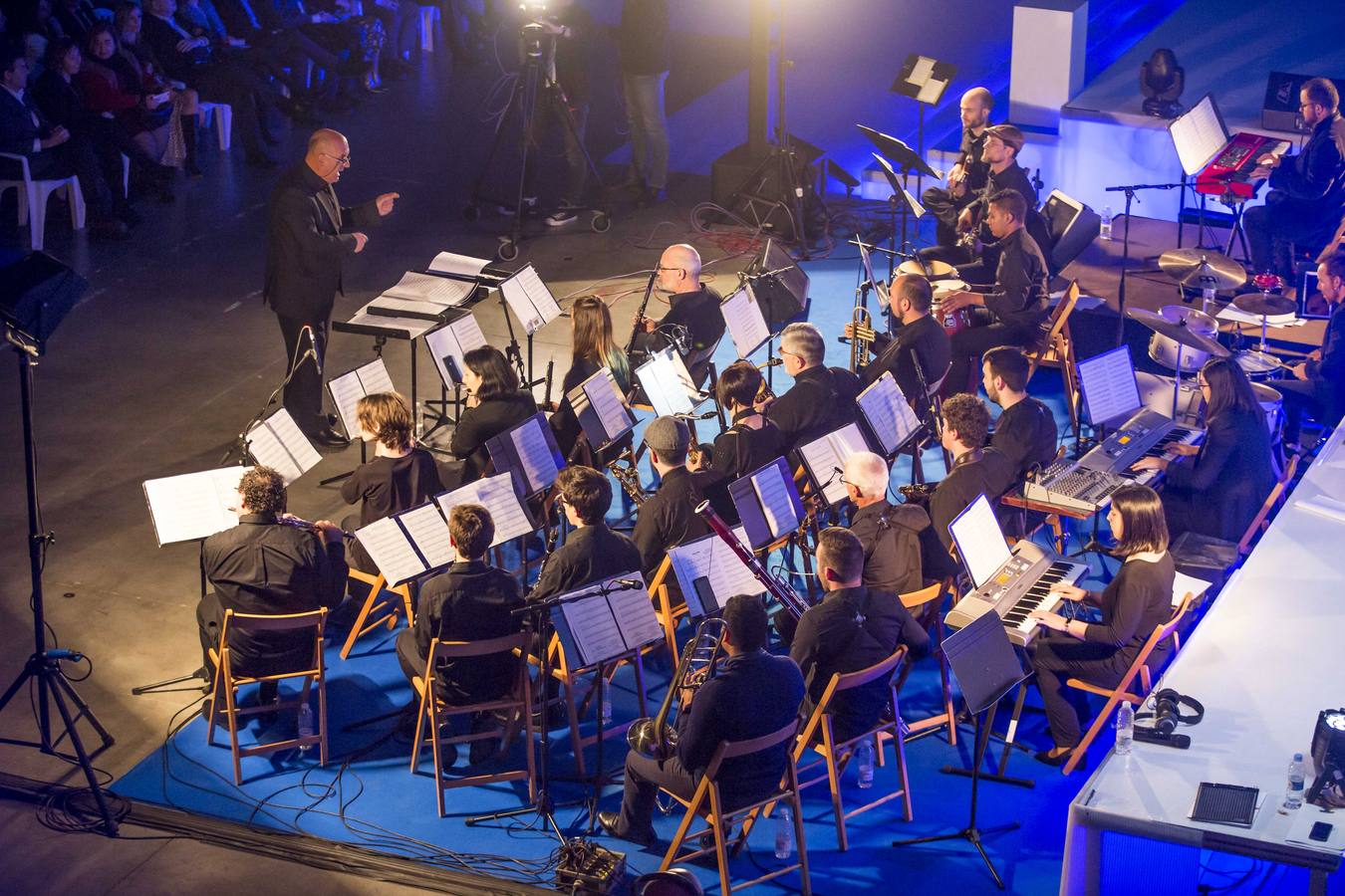 Los integrantes del Aula de Música de la Universidad de Cantabria pusieron música al acto