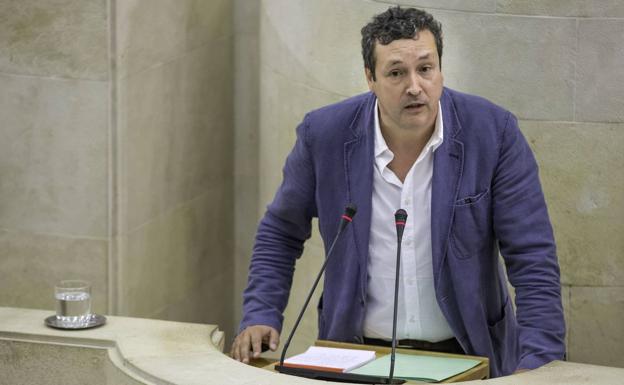 El PP acusa a Sánchez de «abocar al cierre» a un millar de negocios en el litoral cántabro