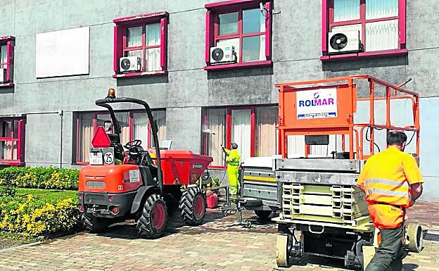 Los empleados municipales ya han comenzado la primera fase de las obras.