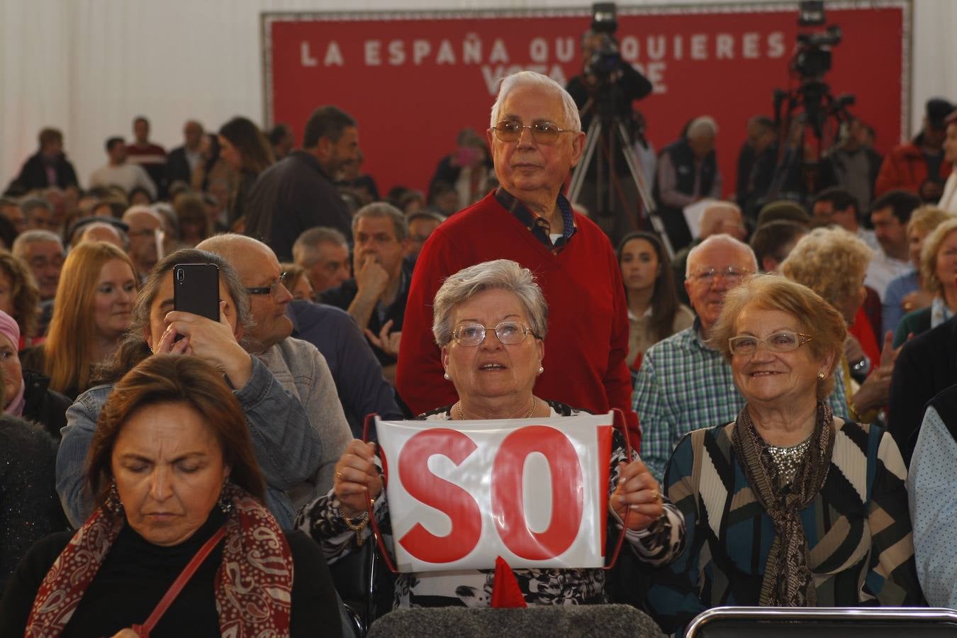 Fotos: Pedro Sánchez hace campaña en Cantabria