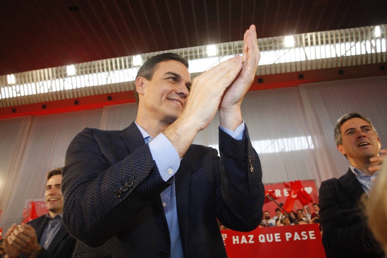 Fotos: Pedro Sánchez hace campaña en Cantabria