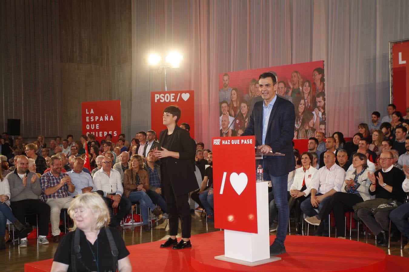 Fotos: Pedro Sánchez hace campaña en Cantabria