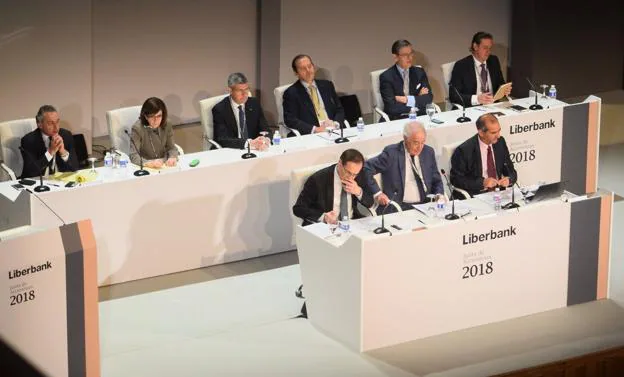 Junta general de accionistas de Liberbank celebrada en Madrid el pasado año. :: 