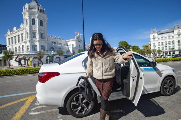 La plaza de Italia fue el destino de las dos pruebas realizadas ayer por este periódico con Cabify y el taxi tradicional.