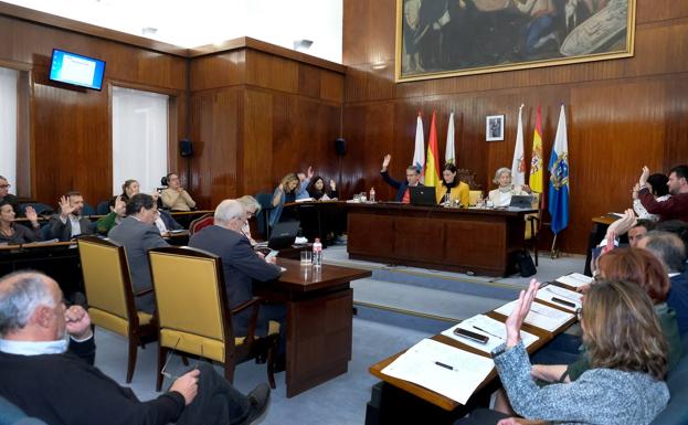 Imagen del escueto pleno celebrado esta mañana en el Ayuntmaiento de Santander.