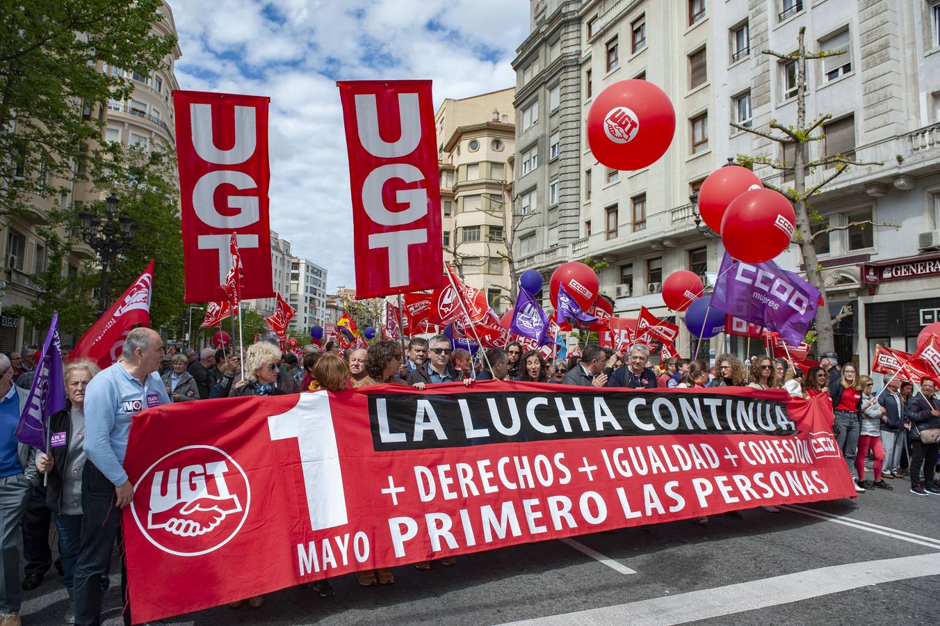 La Unión Sindical Obrera (USO) ha reunido alrededor de 3.000 personas en una manifestación que se ha celebrada en Santander, bajo el lema «se acabó el juego».