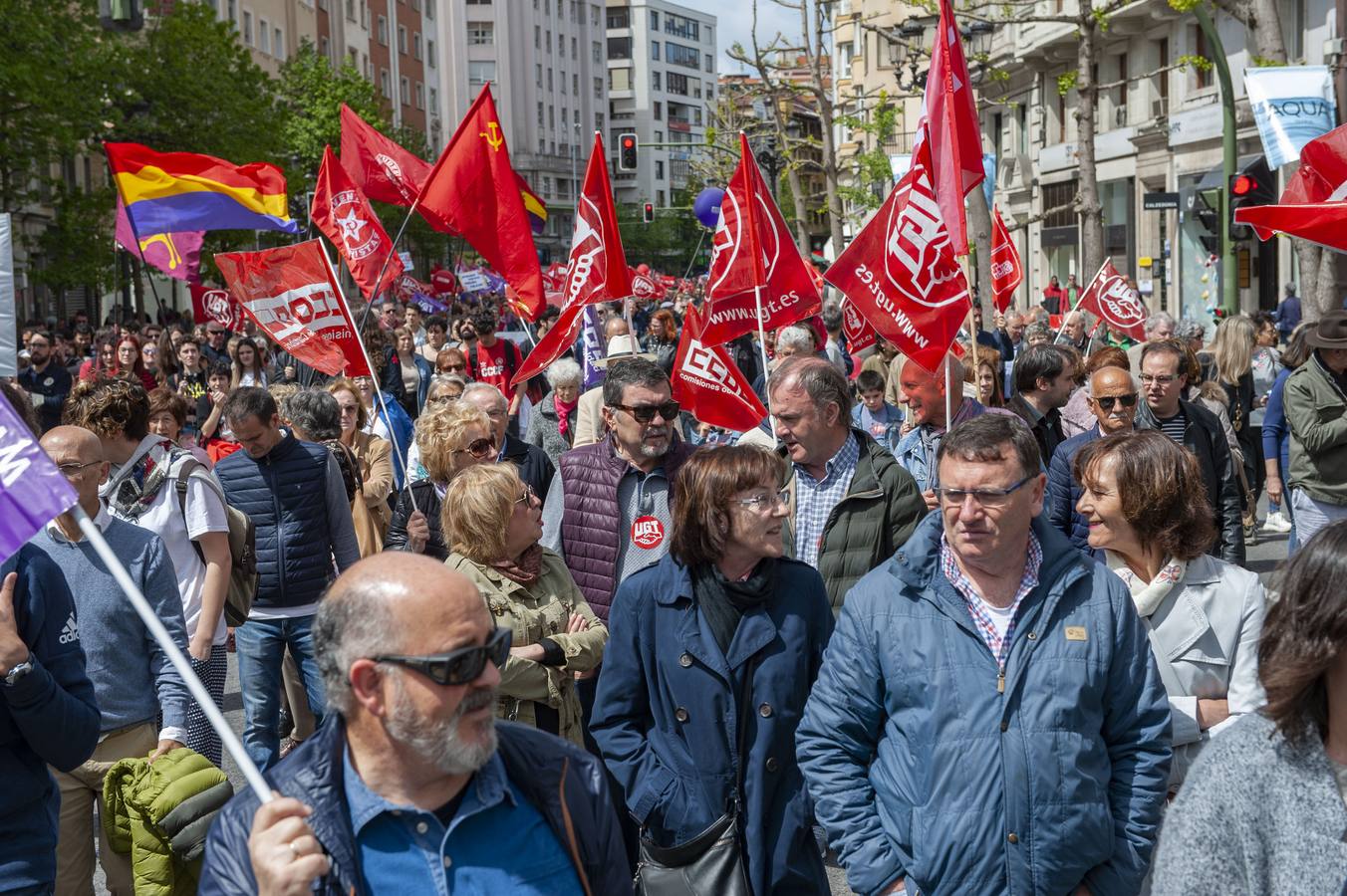 La Unión Sindical Obrera (USO) ha reunido alrededor de 3.000 personas en una manifestación que se ha celebrada en Santander, bajo el lema «se acabó el juego».