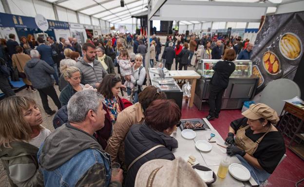 Veintidós empresas conserveras dan cita en Santoña hasta el domingo.