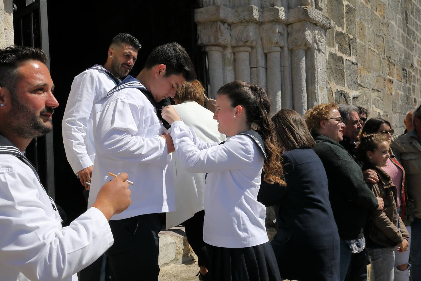 Fotos: San Vicente de la Barquera cumple con su tradición en La Folía