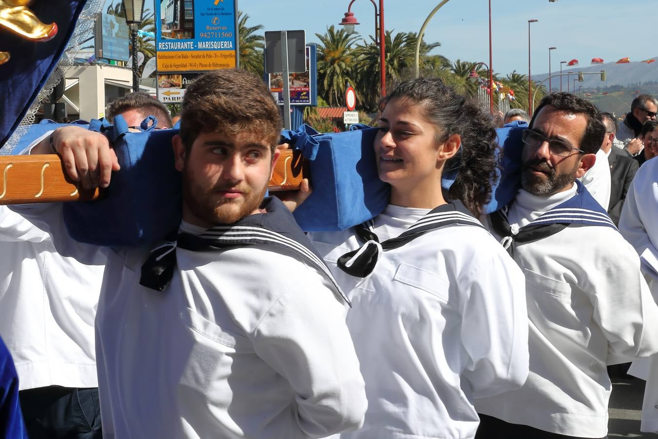 Fotos: San Vicente de la Barquera cumple con su tradición en La Folía