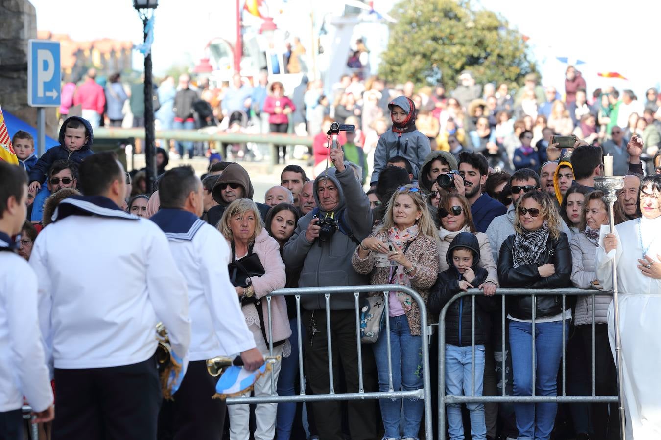 Fotos: San Vicente de la Barquera cumple con su tradición en La Folía