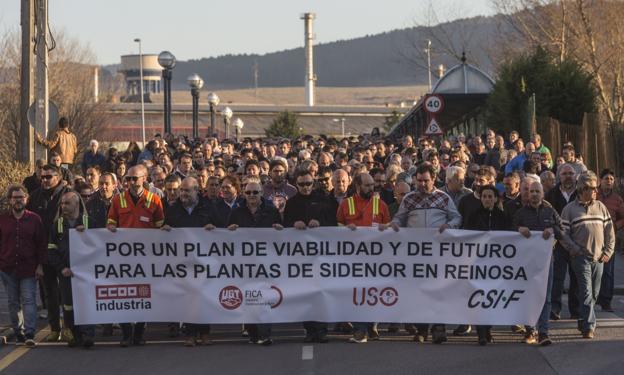 Manifestación por el futuro de Sidenor celebrada el pasado 27 de febrero en Reinosa. 