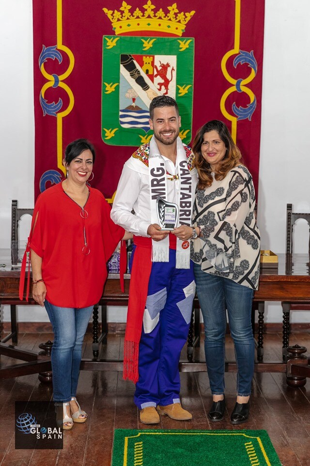 El joven ganadero Aitor Saiz Conde, vecino de San Miguel de Aguayo, quedó en octava posición del concurso