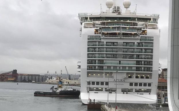 Atraca en Santander el crucero más grande de los llegados este año, con 3.178 pasajeros